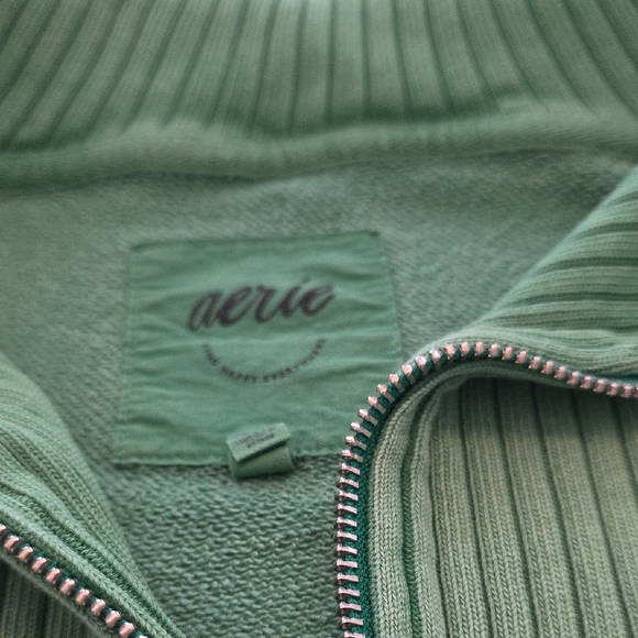 Aerie Green Half Zip Sweatshirt - Picture 2 of 4